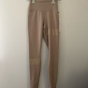 NWOT Alo Yoga High Waist Vapor Leggings - Sz S